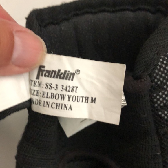 Set of Franklin youth elbow, knee and wrist pads size medium - Picture 7 of 10